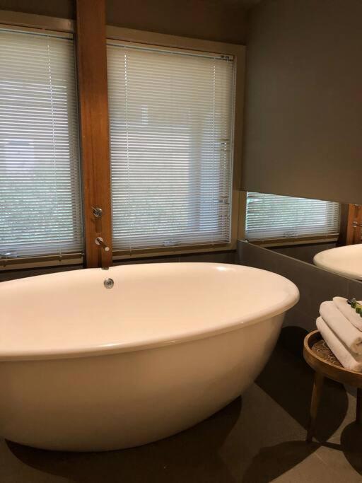 Hepburn Hideaway Villa ~ Hepburn / Daylesford Hepburn Springs Exteriör bild